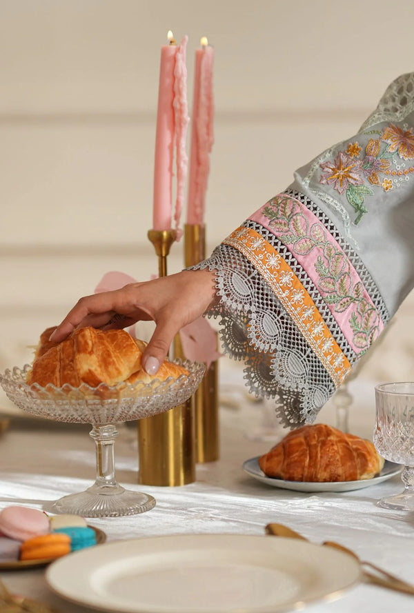 AJR SIGNATURE LAWN UN-STITCHED 3PC| DEWBERRY