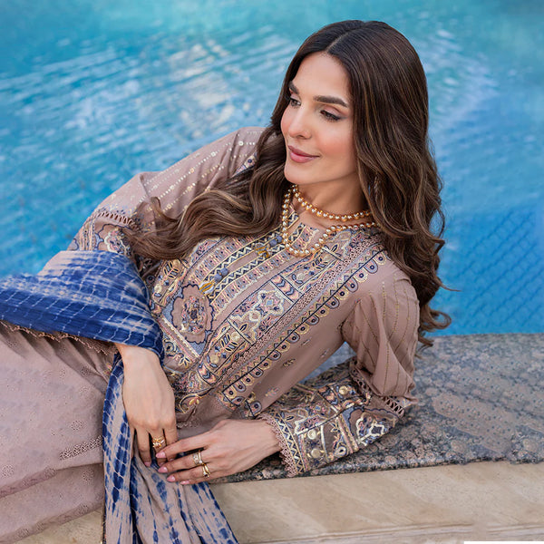 ZOYA AHMAD ZAFIA- 05