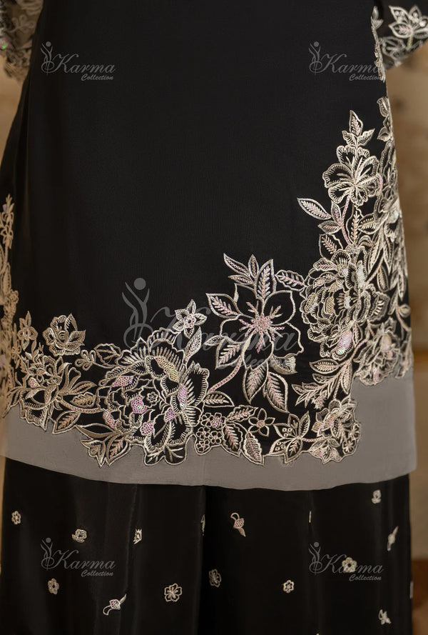 ROOHI KARMA- Jet Black