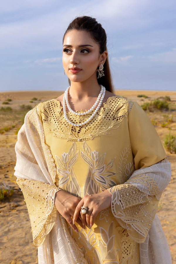 Hoorain