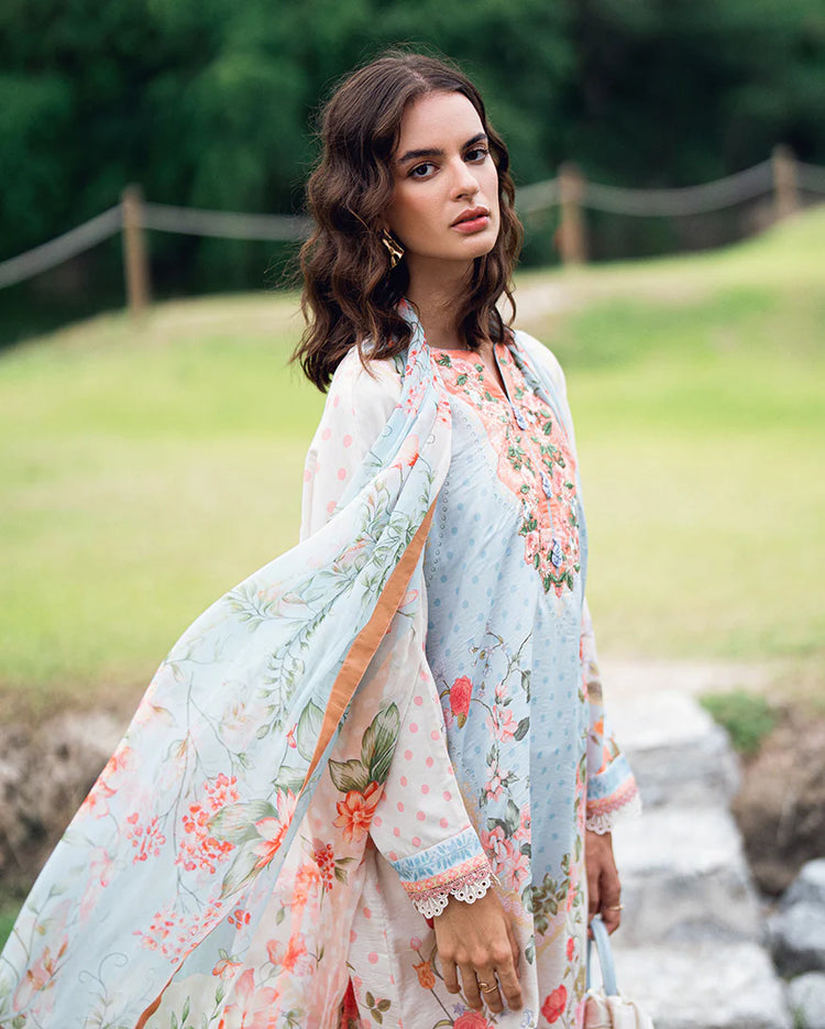 GARDEN VEIL- Cloudberey glaze