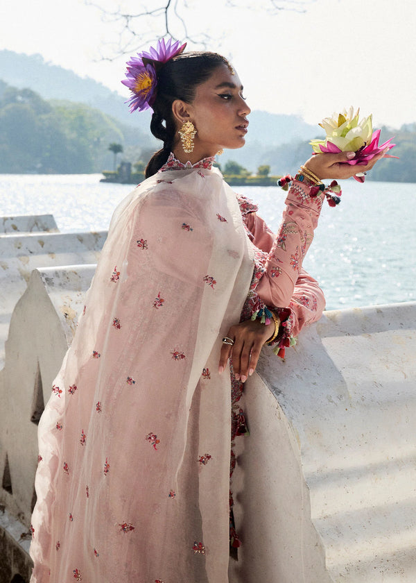 HUSSAIN REHAR LL SS LUXURY LAWN 25' PEAAR