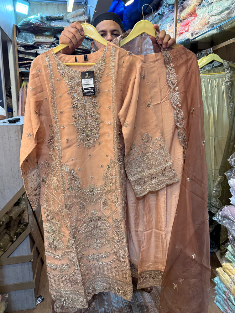 ZOYA AHMED SUBHATA FORMALS D-18