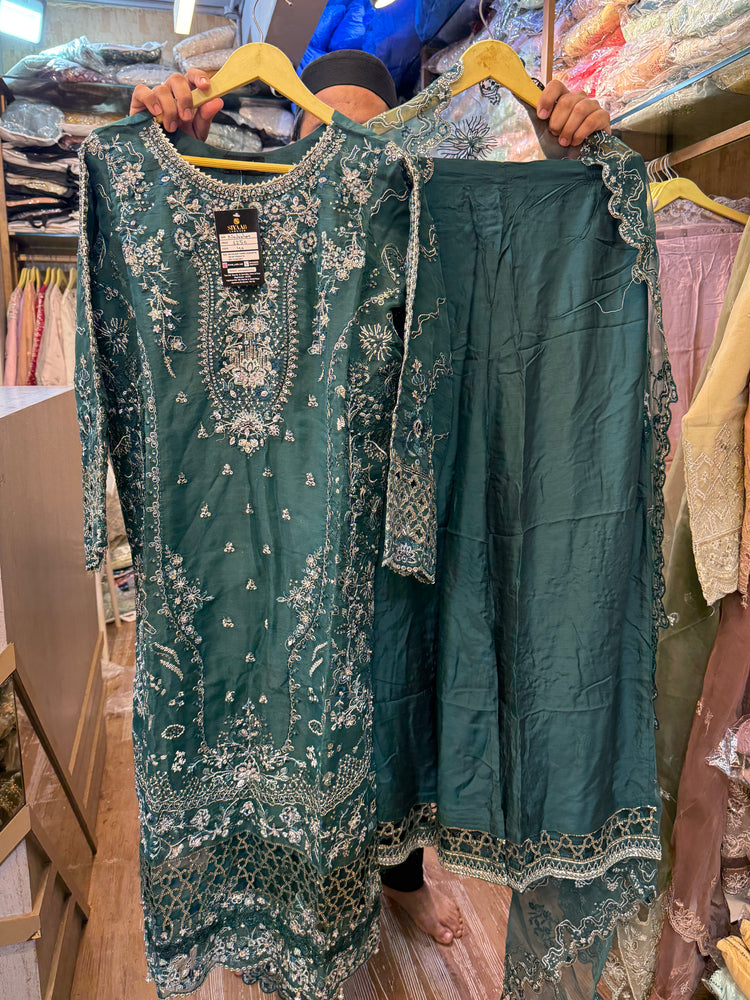 ZOYA AHMED SUBHATA FORMALS D-06