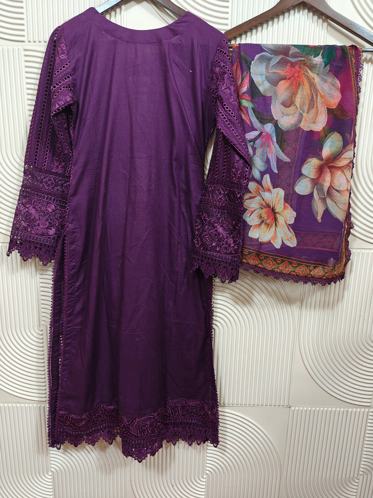 ZA AAMNA NOOR LUXUR LAWN PRET | D-03