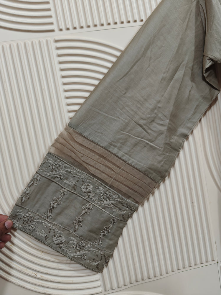 ZOYA AHMED NISSA LUXURY LAWN D-11