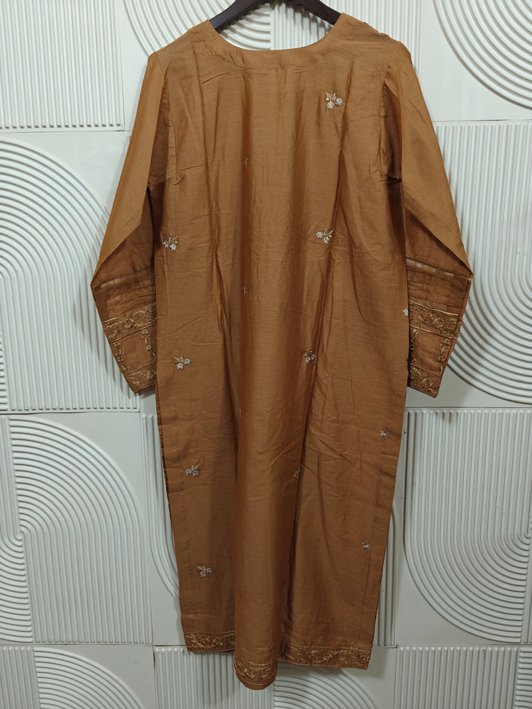 ZOYA AHMED NISSA LUXURY LAWN D-09