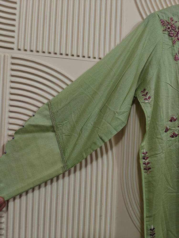ZOYA AHMED NISSA LUXURY LAWN D-08