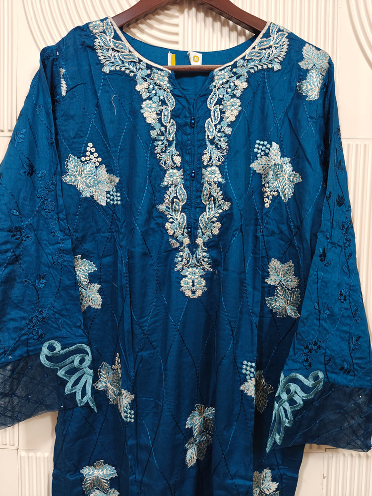 ZOYA AHMED NISSA LUXURY LAWN D-07