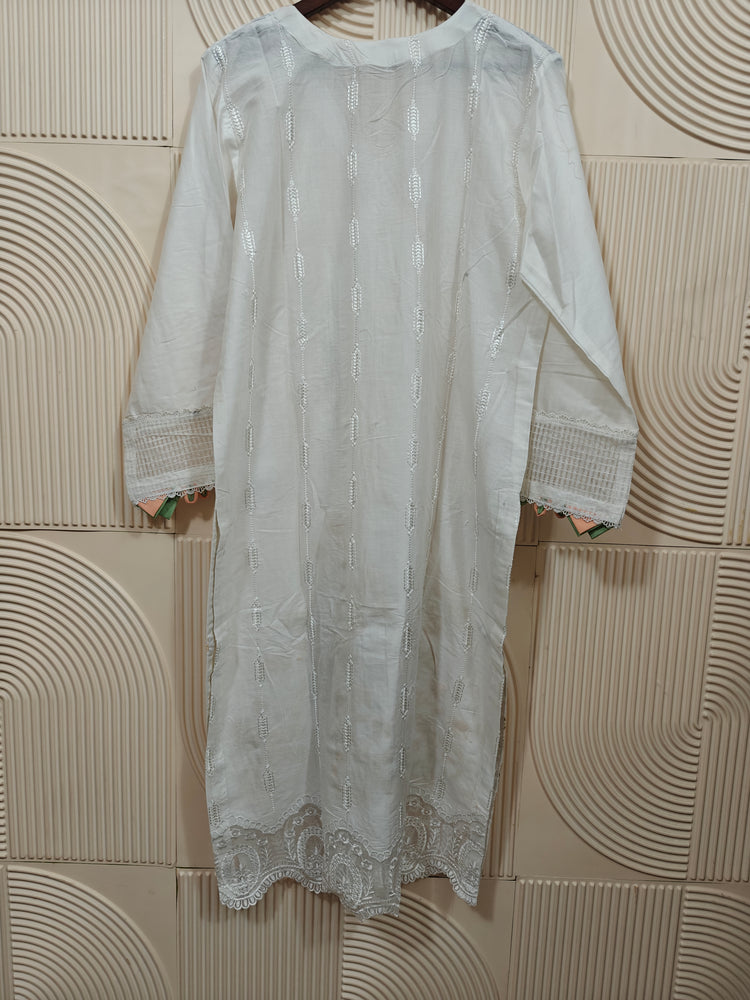 ZOYA AHMED NISSA LUXURY LAWN D-04