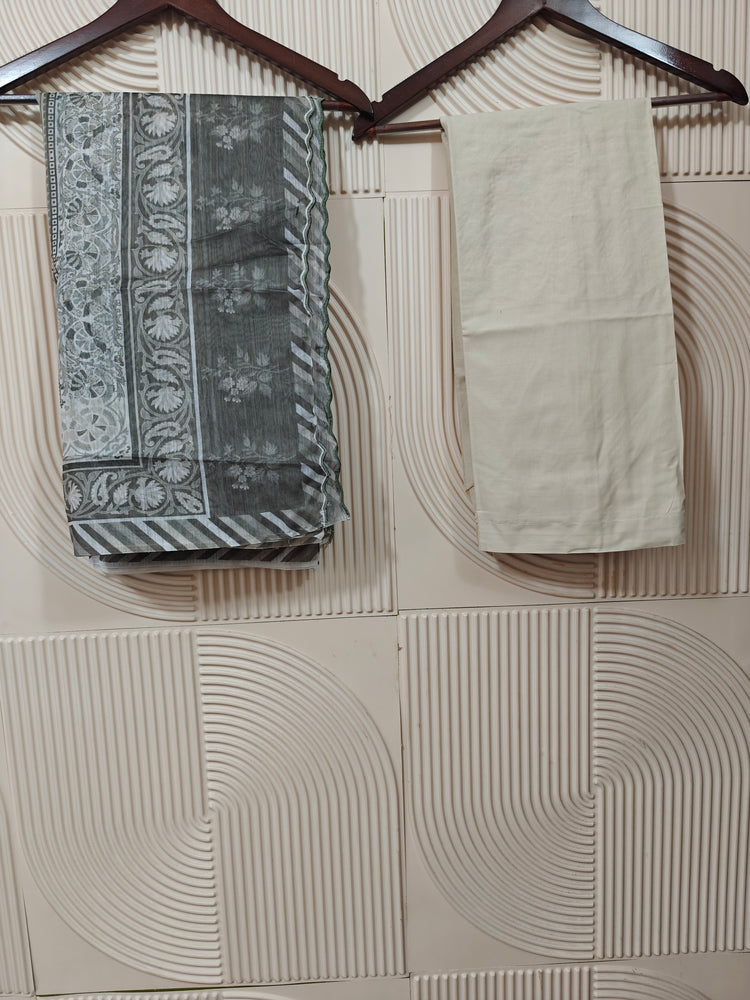 MUNIRA STITCHED CHIKANKARI 2025 D-02