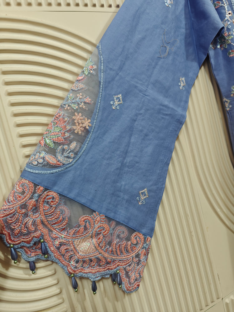 MUNIRA STITCHED CHIKANKARI 2025 D-04