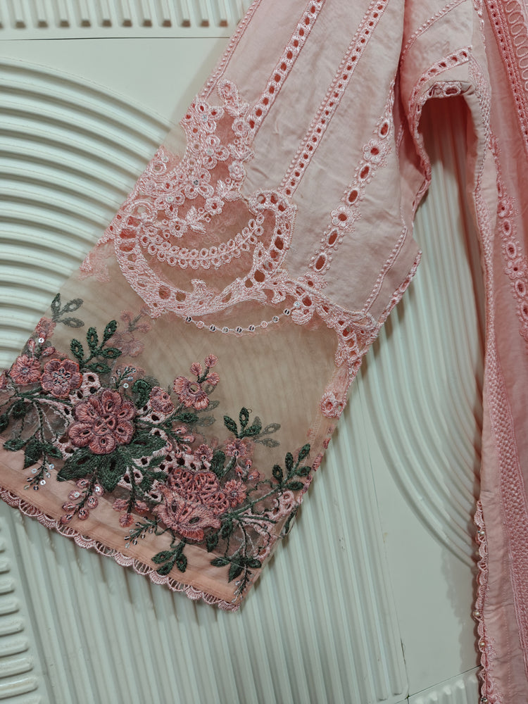 MUNIRA STITCHED CHIKANKARI 2025 D-05