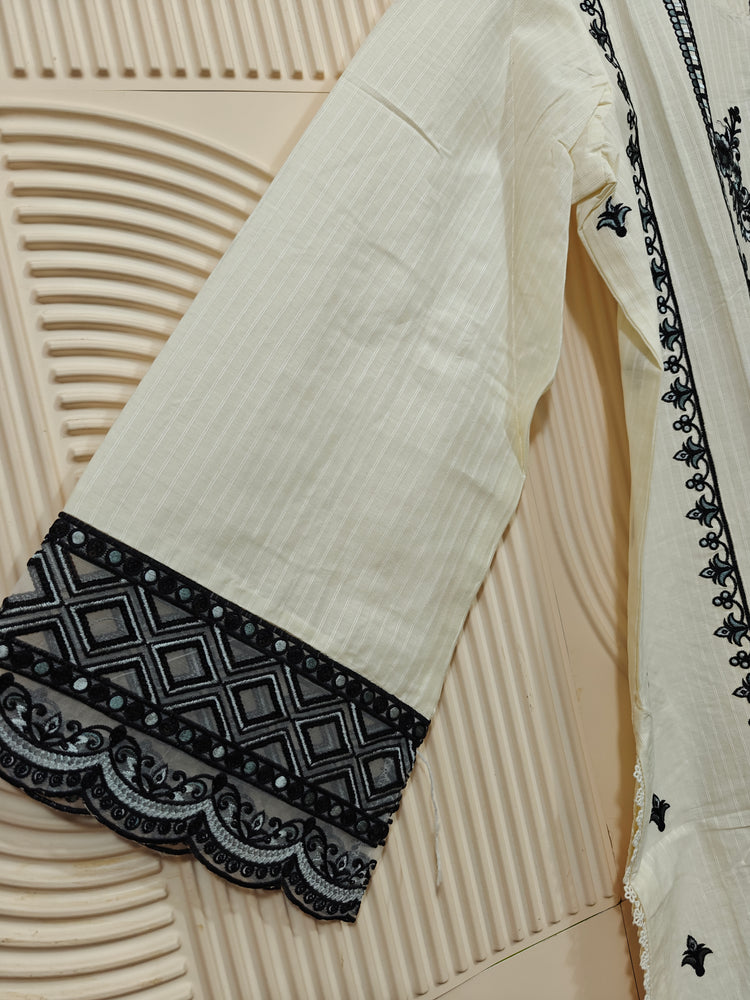 HAANI LUXURY PREMIUM LAWN-RTW | D-11