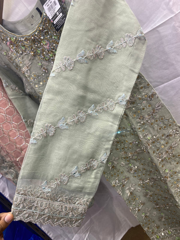 ARSHEEN BANOBY ZOYA AHMED HANDWORK STITCHED D-17