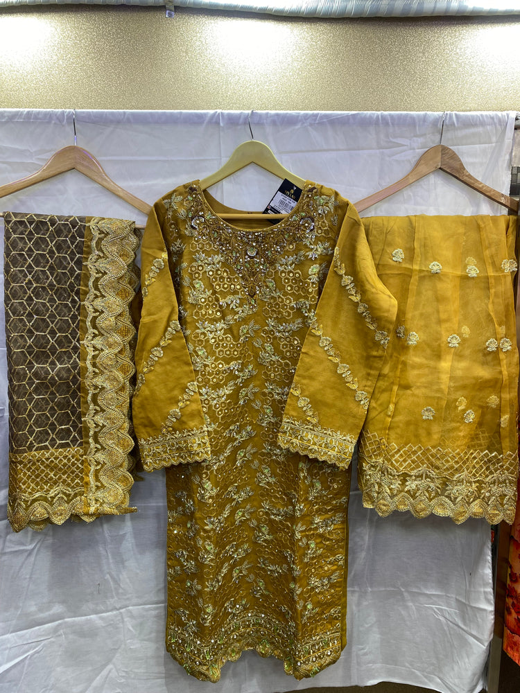 ARSHEEN BANO BY ZOYA AHMED HANDWORK STITCHED D-20