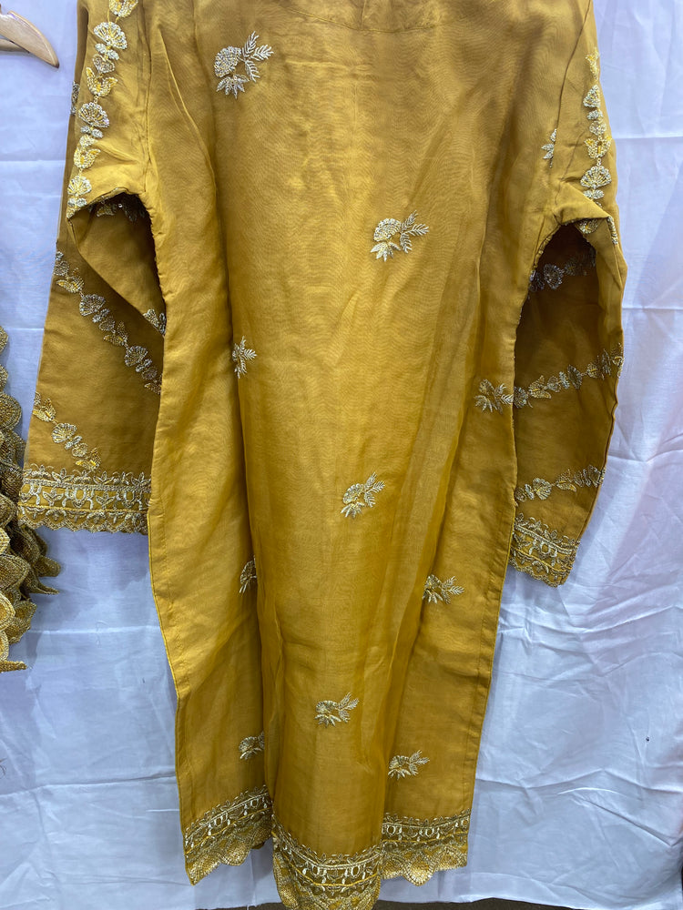 ARSHEEN BANO BY ZOYA AHMED HANDWORK STITCHED D-20