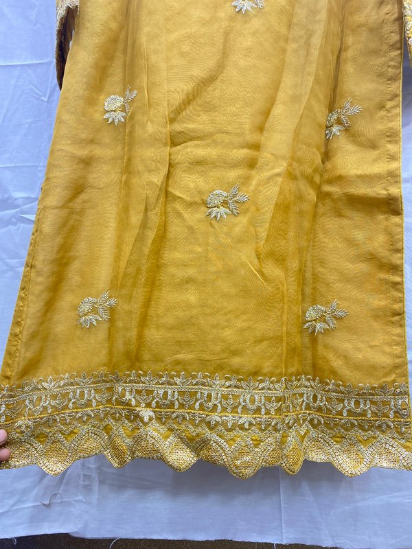 ARSHEEN BANOBY ZOYA AHMED HANDWORK STITCHED D-20