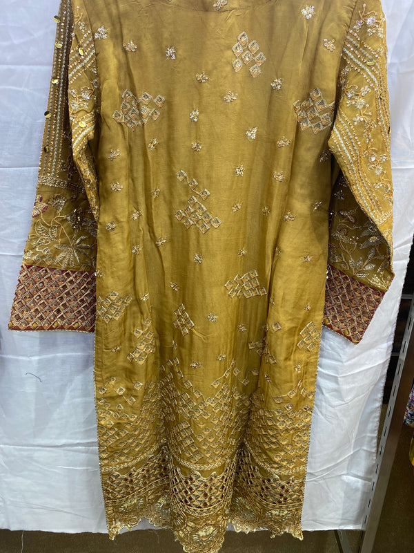 ARSHEEN BANOBY ZOYA AHMED HANDWORK STITCHED D-25