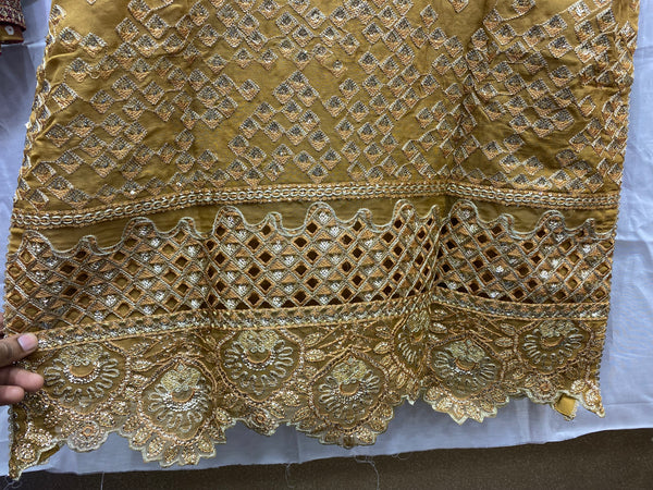 ARSHEEN BANOBY ZOYA AHMED HANDWORK STITCHED D-25