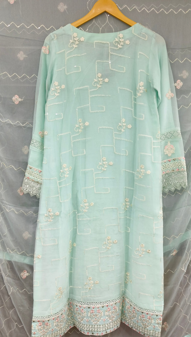ZOYA AHMAD GUZEL CHIFFON STITCHED - D04