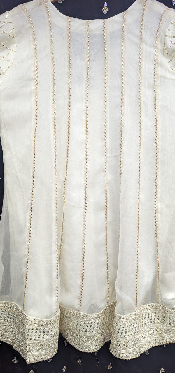 ANGRAKHAAFABRICS BY ZOYA AHMED D-01