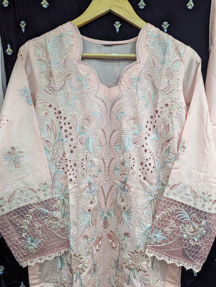 ANDAAZ BY RAMSHA LAWN STITCHED D-05