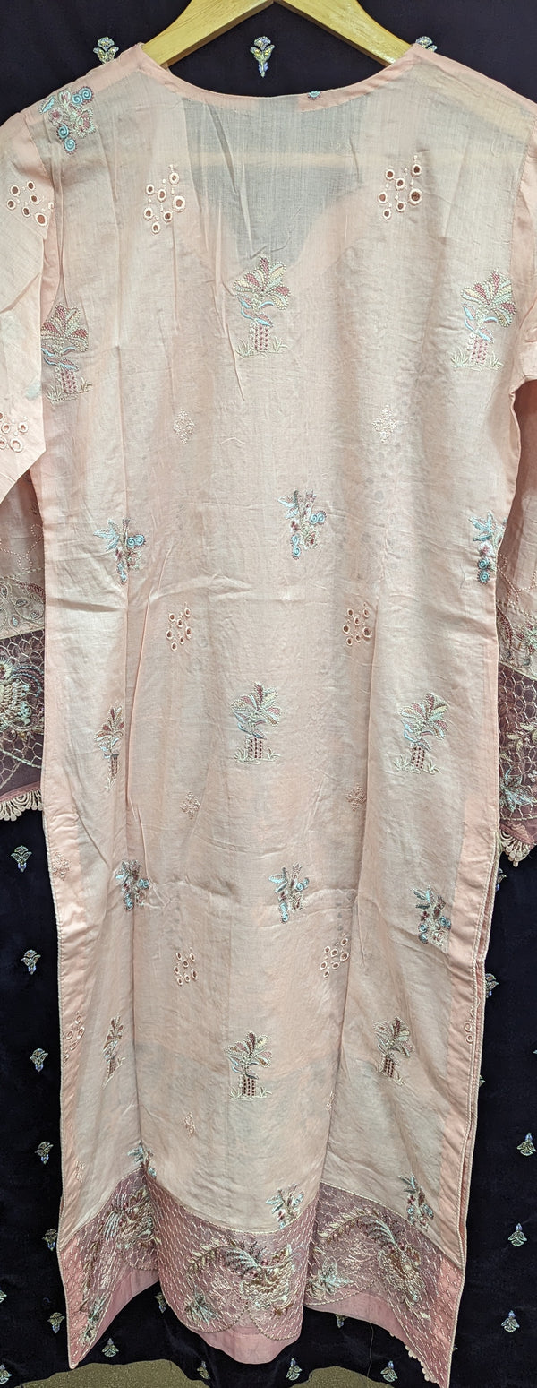 ANDAAZ BY RAMSHA LAWN STITCHED D-05