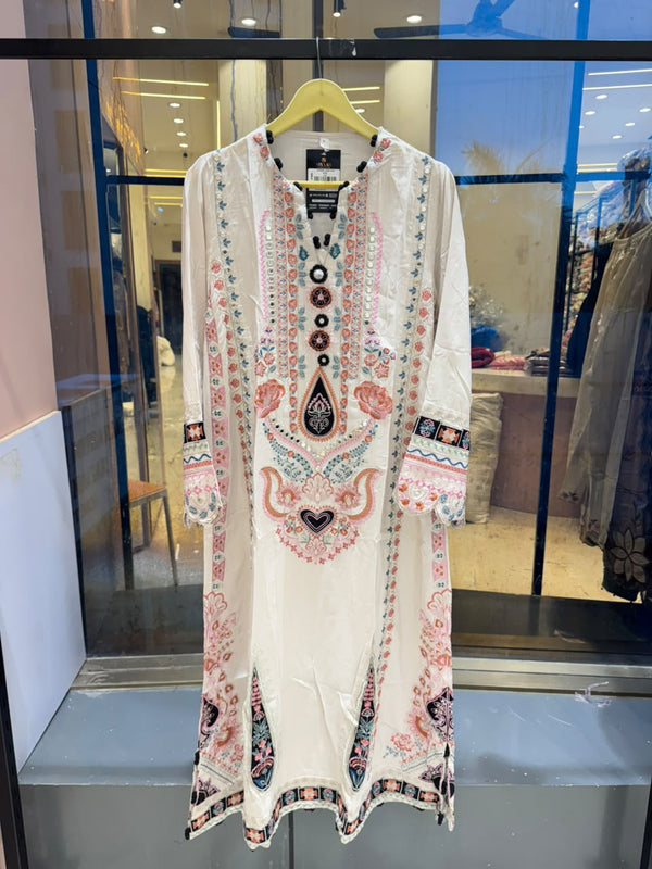 ETHNIC LUXURY PRET-D 38