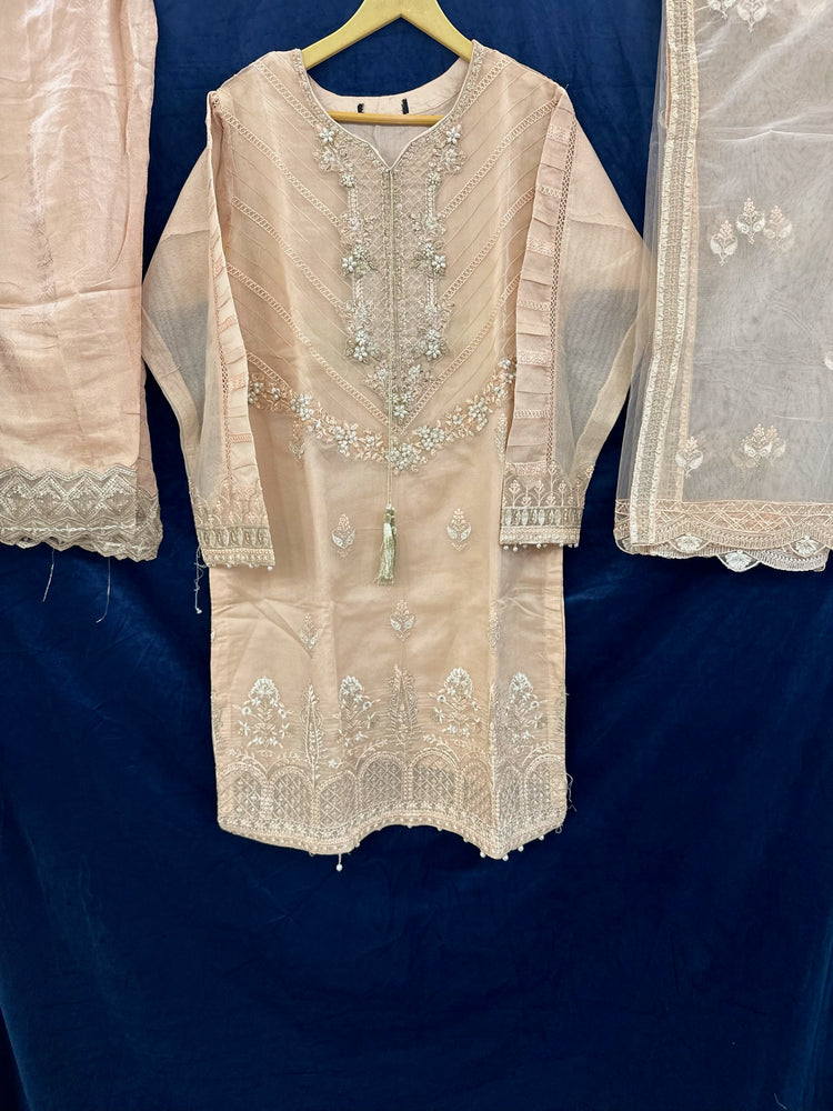 ZOYA AHMAD FORMAL- 06