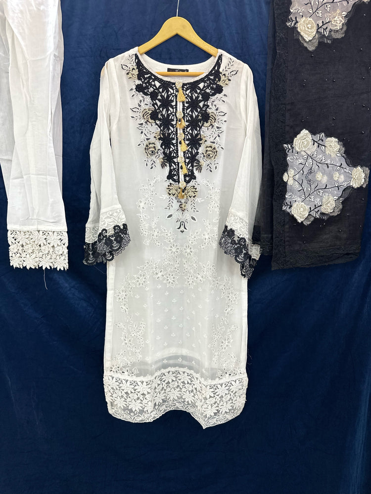 ZOYA AHMAD FORMAL- 24