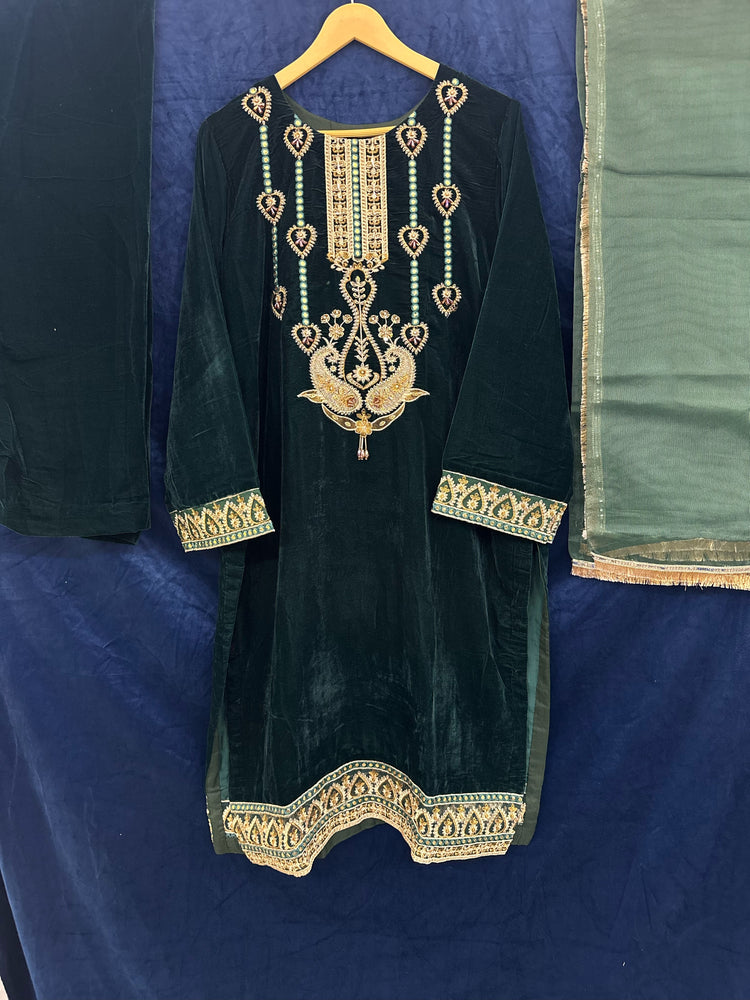 HEERIYE ZOYA AHMAD- 39