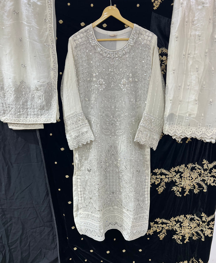 ZOYA AHMAD ZUNAIRAH- 69