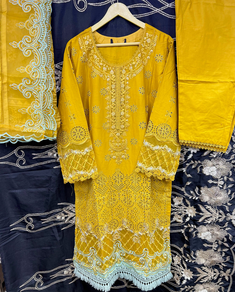 ZOYA AHMAD MAIRA - MUSTARD