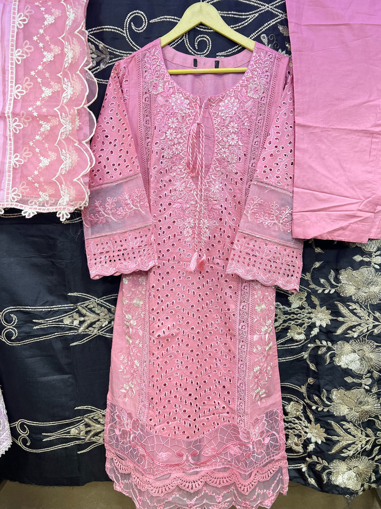 ZOYA AHMAD MAIRA - BABY PINK