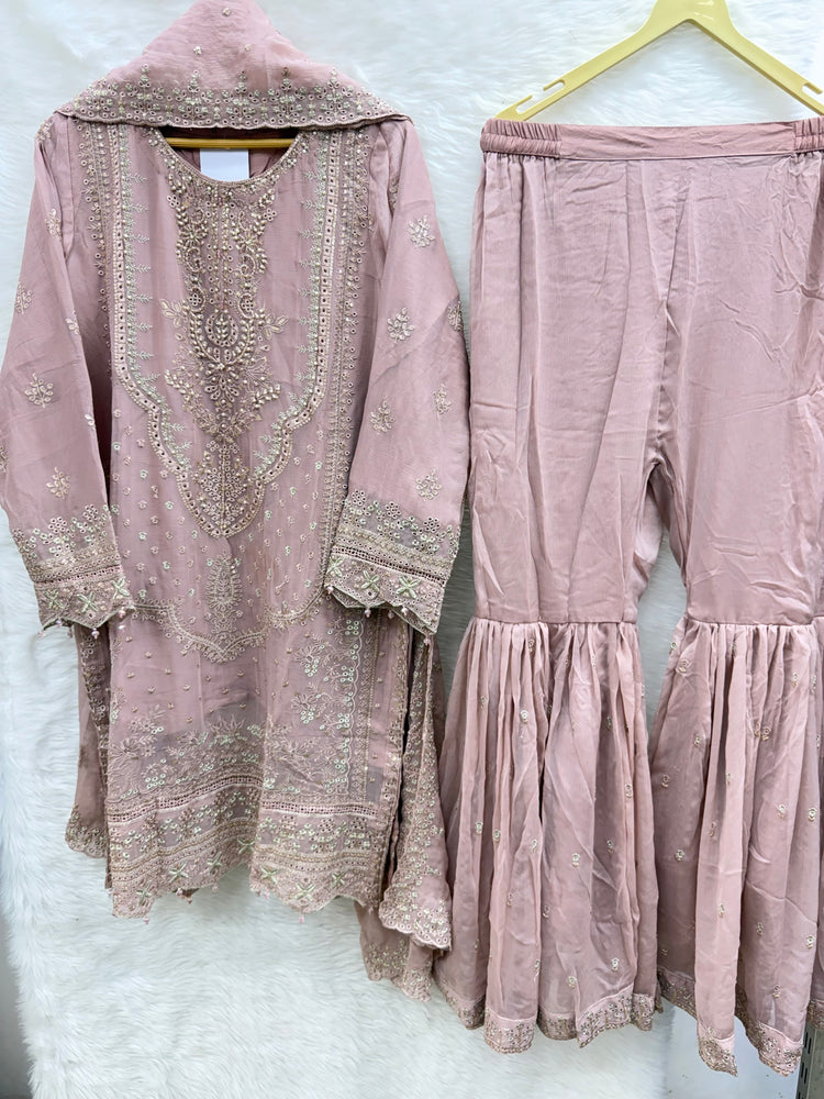 SADABAHAR AFSANAY LUXURY CHIFFON STITCHED | D-05