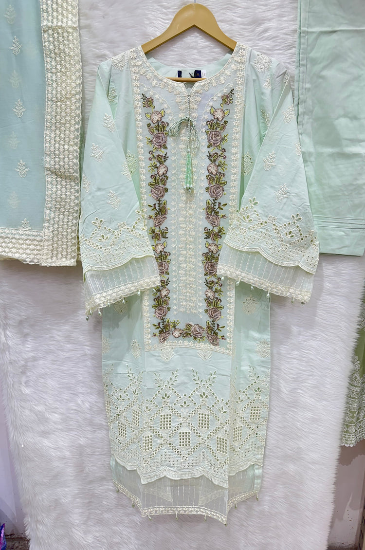 DUR E FISHAN LUXURY PRET- 05