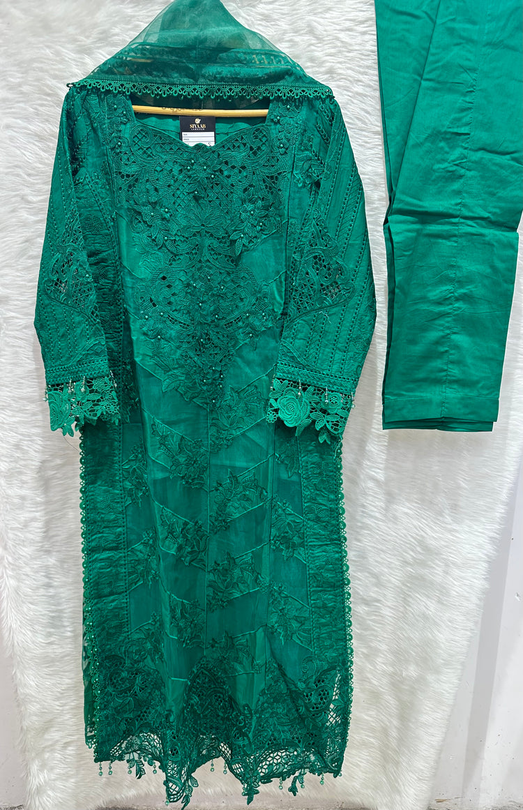 ZOYA AHMAD EVARA- 038