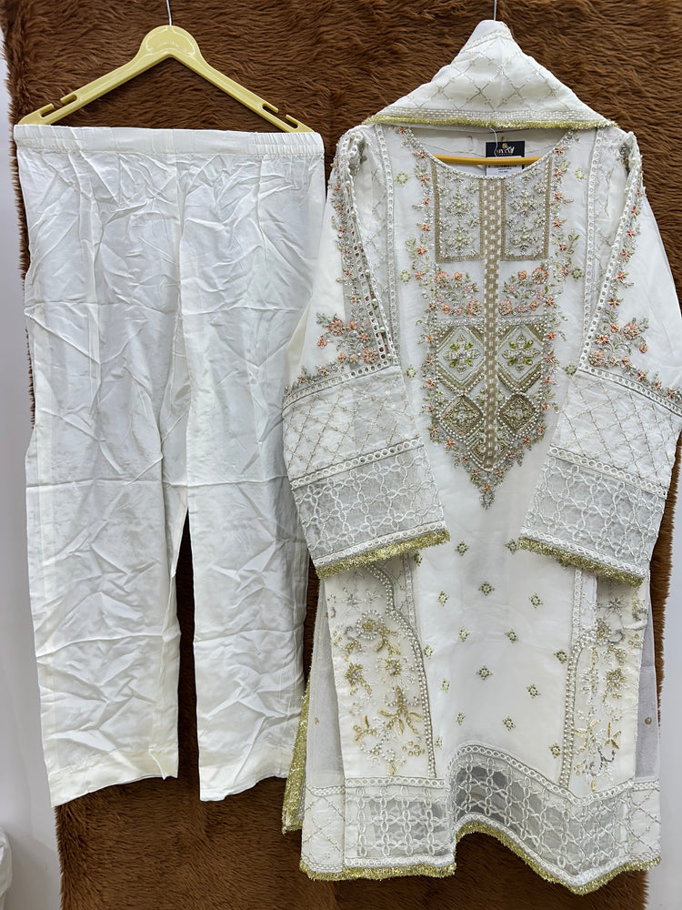 MAYOUN WEDDING FORMALS / D 08