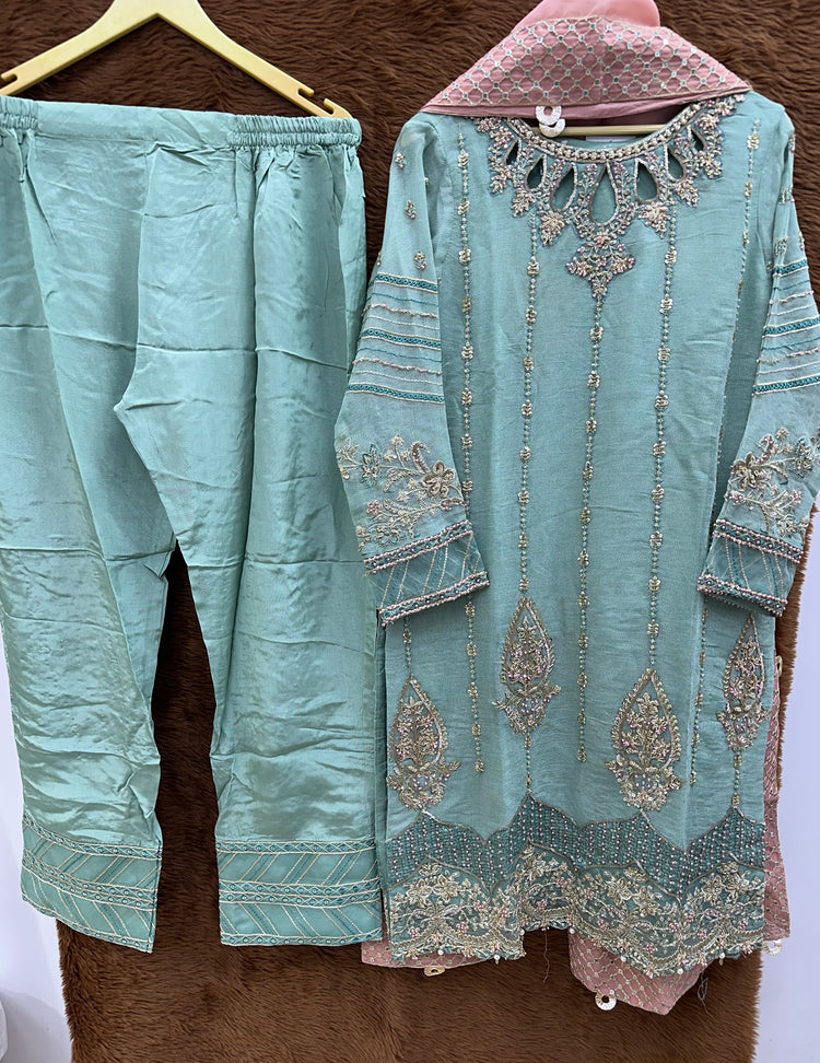 MAYOUN WEDDING FORMALS / D 05