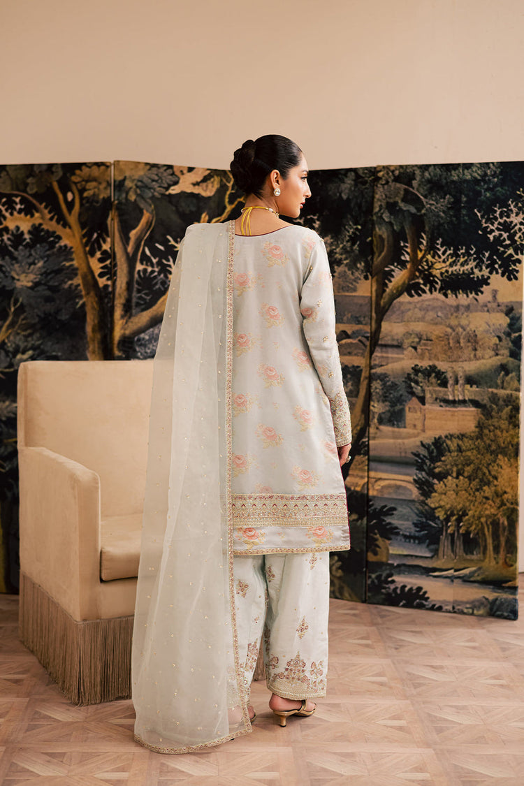 EMAAN ADEEL SUAVE-ELAIN