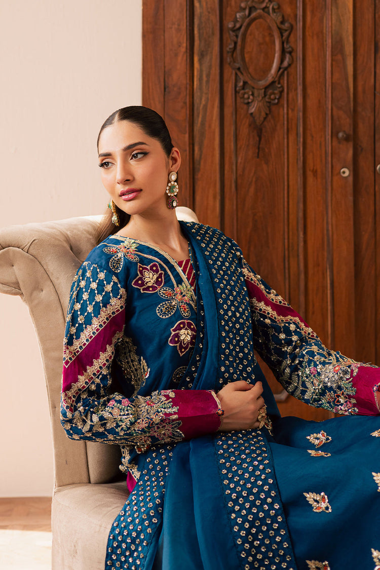 EMAAN ADEEL SUAVE-AVOIR