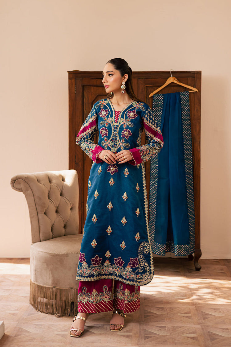 EMAAN ADEEL SUAVE-AVOIR
