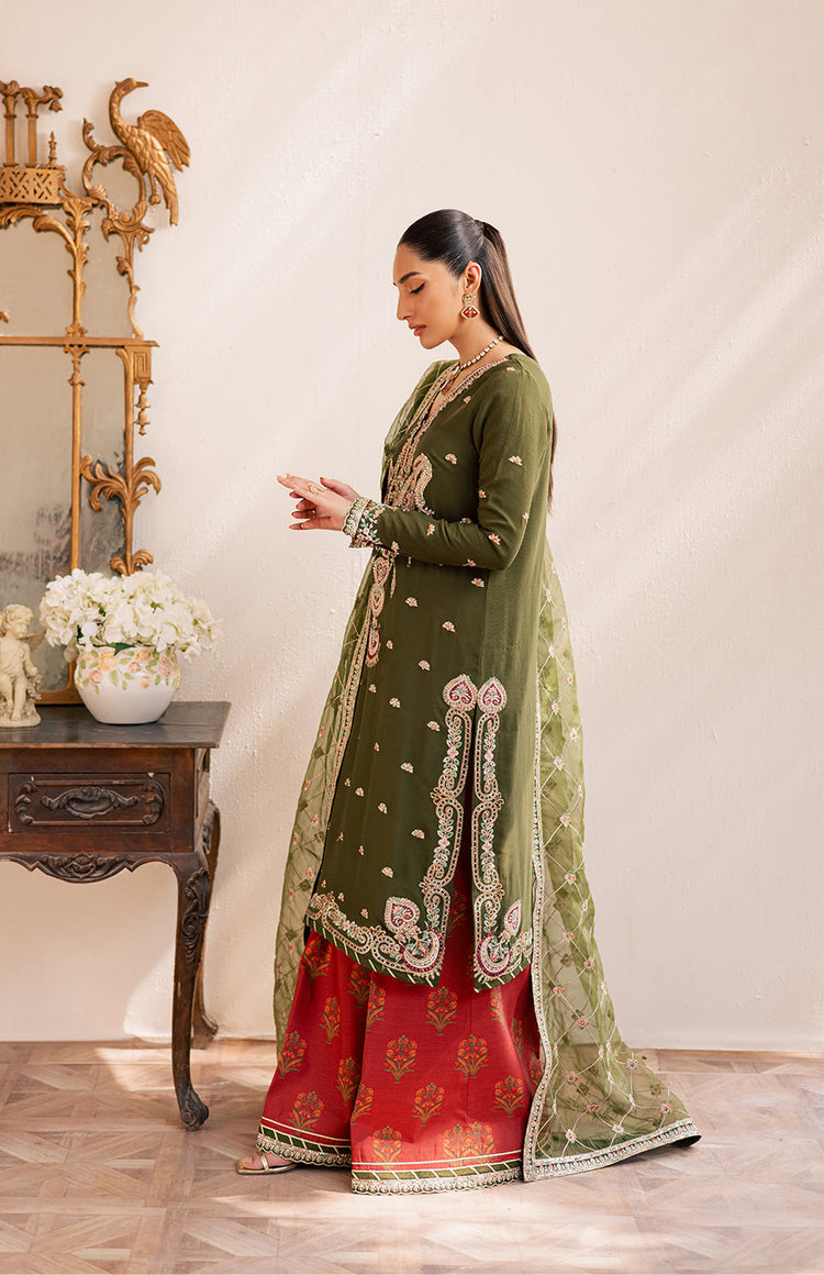 EMAAN ADEEL SUAVE-ORAYA