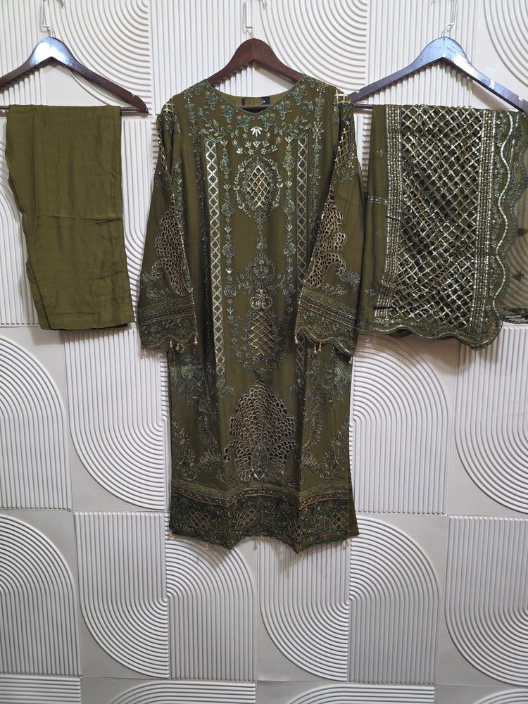 ZOYA AHMED NAQSH FORMAL D-02 (B)