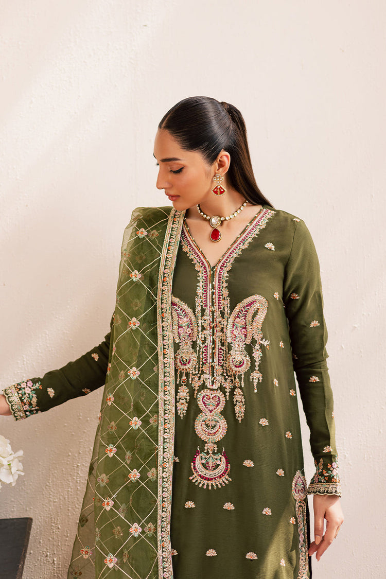 EMAAN ADEEL SUAVE-ORAYA