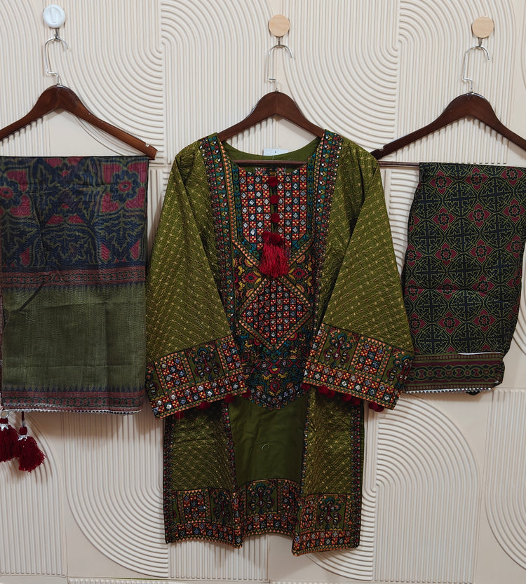 KARMA LAWN STITCHED D-07