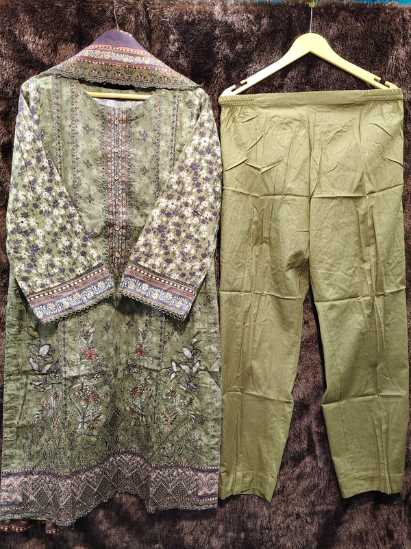 IZZA BY TAWAKKAL PREMIUM LAWN | D-02