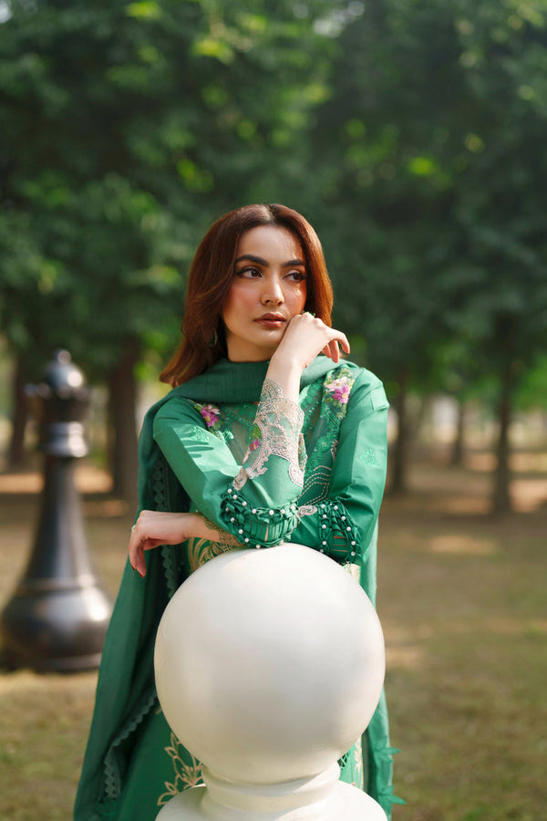 SUMMER QUEEN PARISHAY-SQ-011