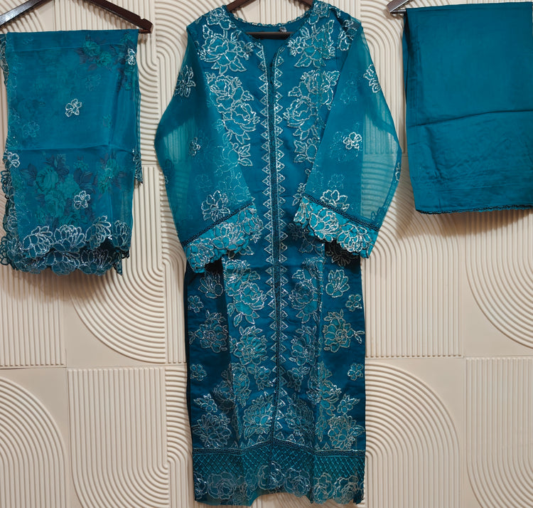 BIN ILYAS LUXURY PRET D-01